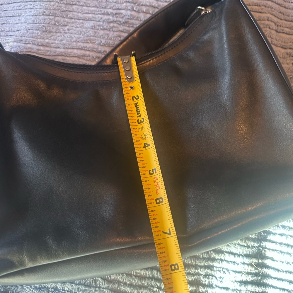 Aurielle Black Leather Shoulder Bag - Picture 6 of 8
